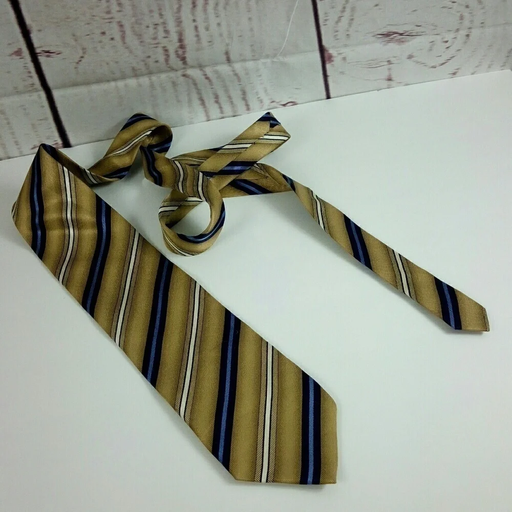 Croft & Barrow Gold Blue Neck Tie 4x66.5